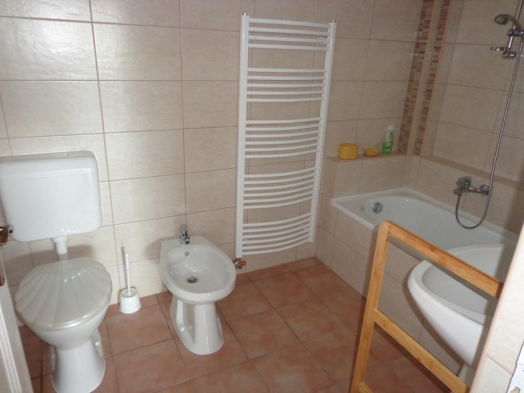 Fonyód Eva Apartman מראה חיצוני תמונה